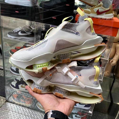 나이키가 만든 타비 슈즈? ISPA 라인의 새 스니커즈 실물 이미지 유출