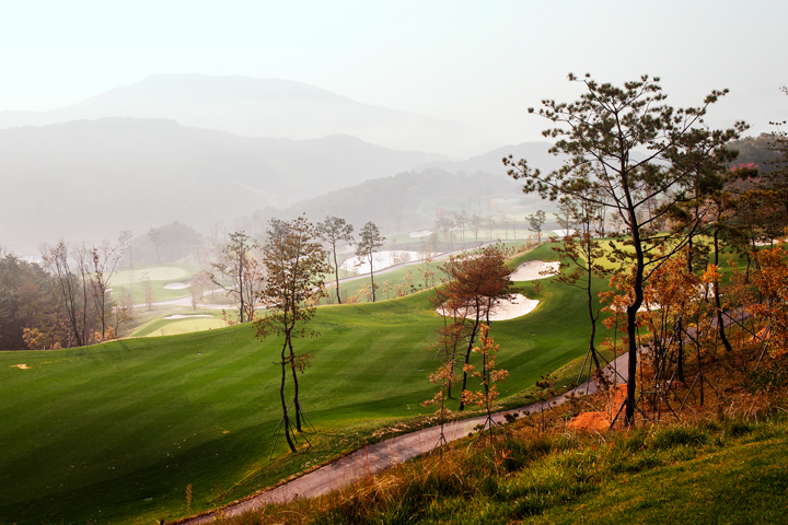 360도 컨트리클럽 (360º COUNTRY CLUB)