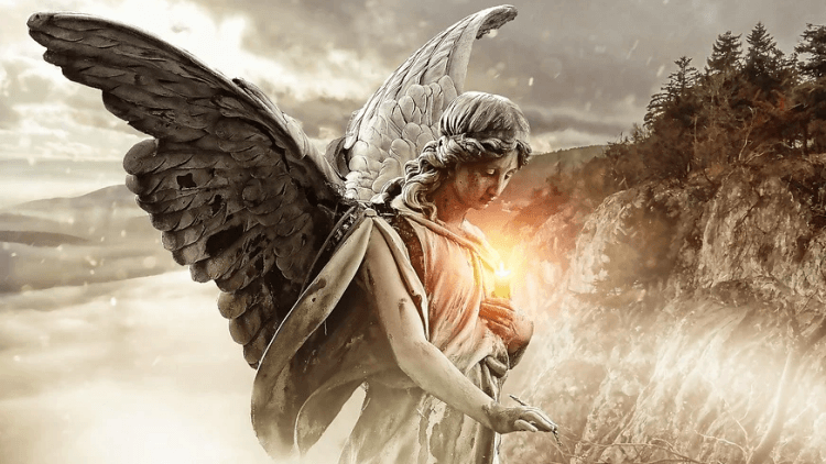 고딕양식으로-지어진-타락천사-동상