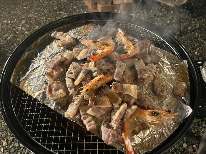 삼겹살과 대하구이