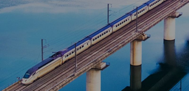 ktx선로를 달리는 모습