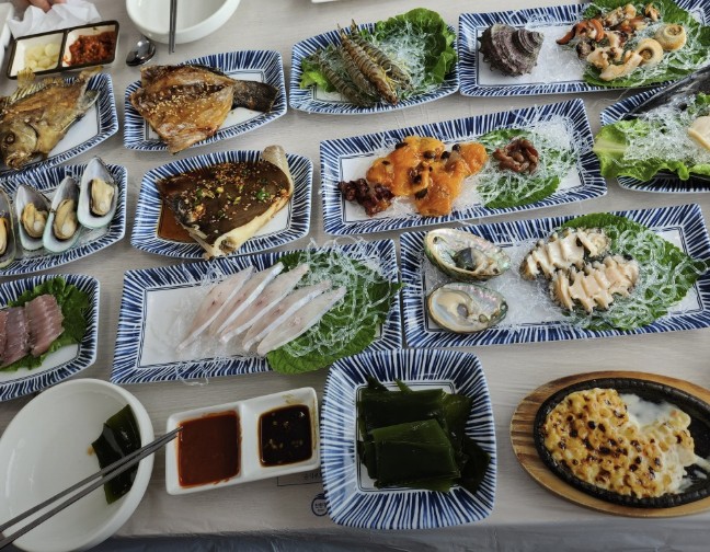 전라남도 신안의 해산물 맛집 신바다횟집 &amp;#124; 6시 내고향 나온 김 연포탕 해산물 맛집