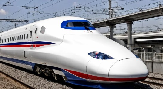 오사카에서-나고야-신칸센-이미지