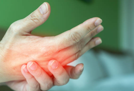 손가락 끝 통증