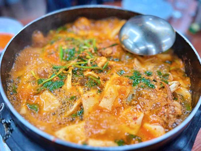 생생 정보마당 포천 이동 송어회 민물매운탕 맛집