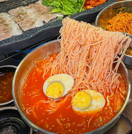 생방송투데이 쌈밥 강남 논현 맹그르브삼겹살