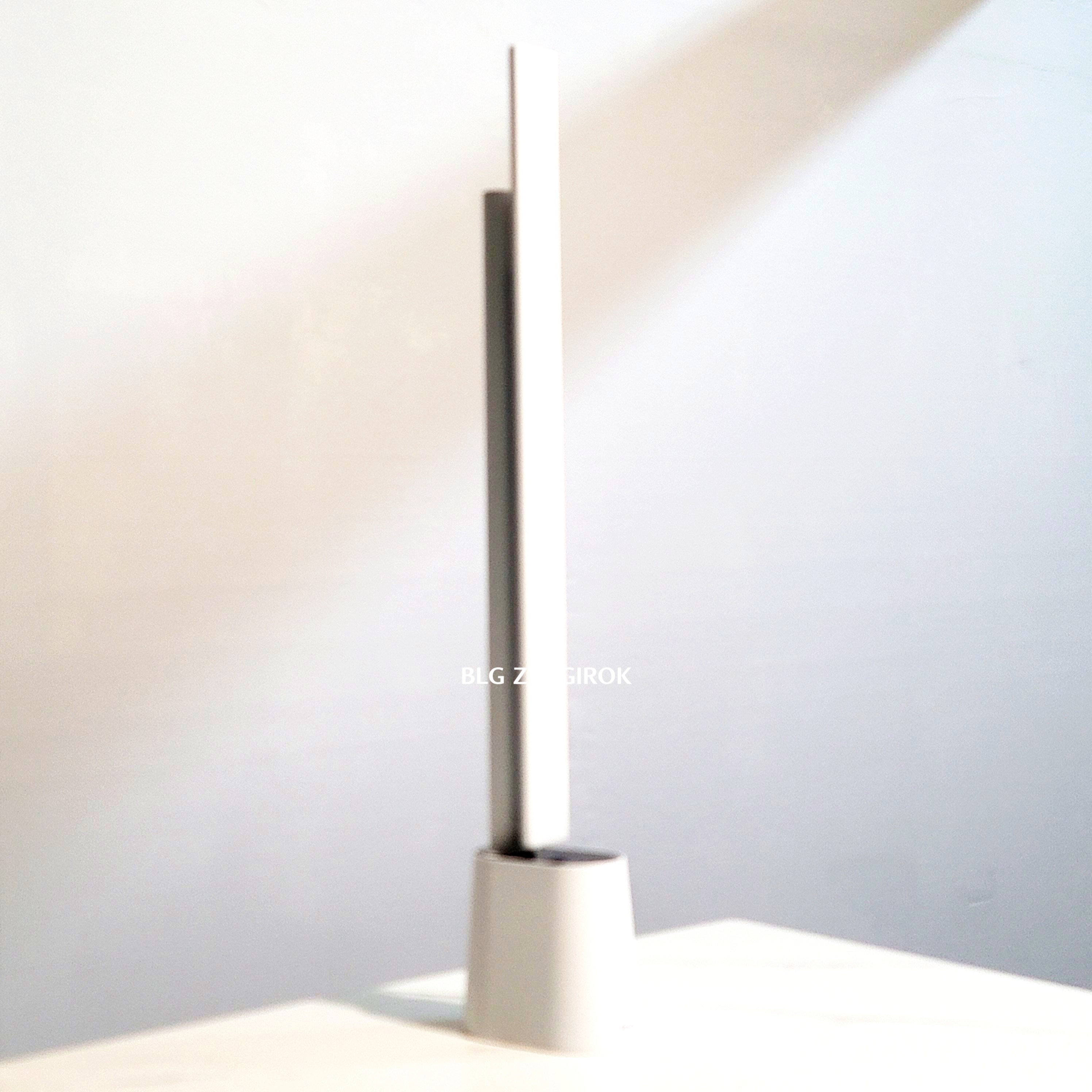 Baseus 데스크 LED 램프 흐린 이미지이다.