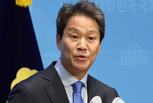 임종석 탈당 철회 민주당 남기로 한 이유