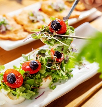 카프레제-닮은샐러드