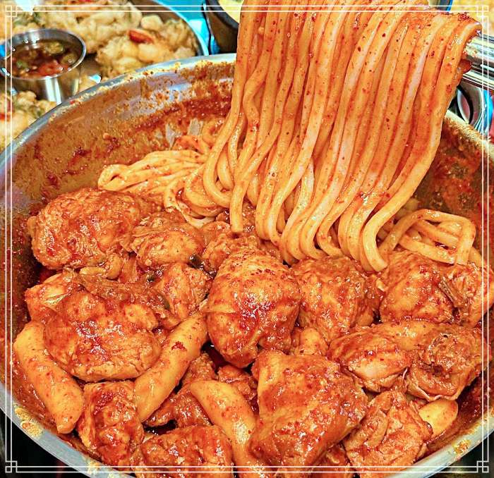생생정보 마당 서울숲 성수 감칠맛 폭발 닭볶음탕 맛집