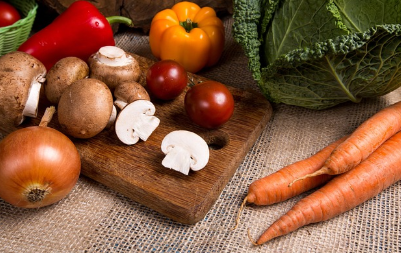 저탄고지 vs 균형 잡힌 식단, 어느 것이 더 좋을까?