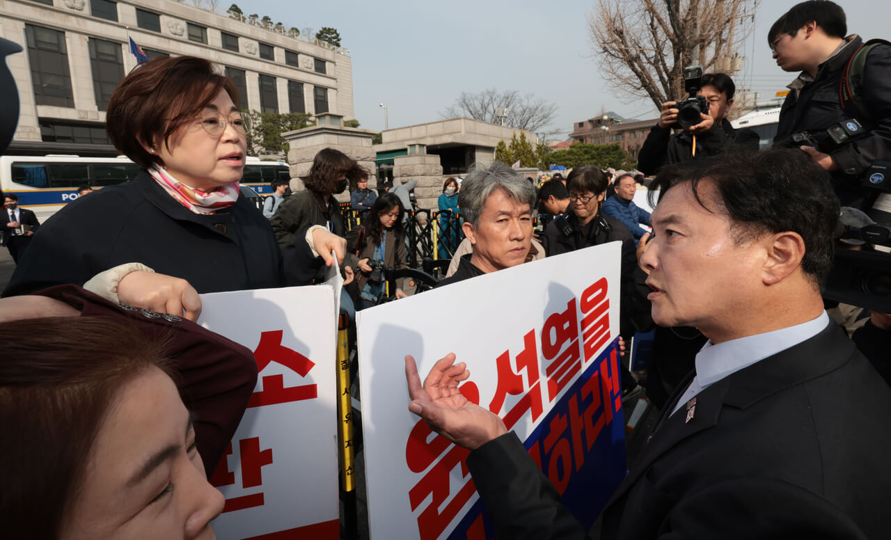 한덕수 총리 탄핵 기각 결정&amp;#44; 곧 복귀 그 이유는?
