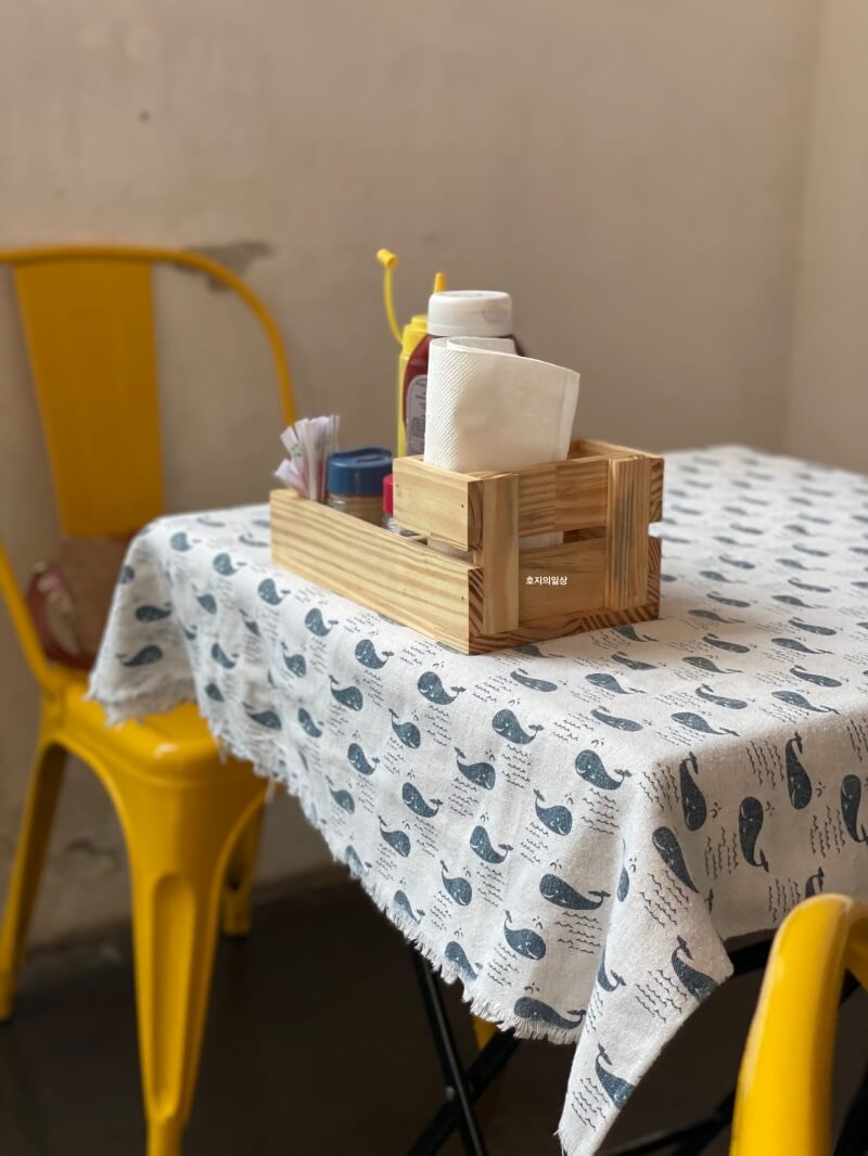 나트랑 그릭 수블라키(시내 피타 맛집) - 테이블 좌석