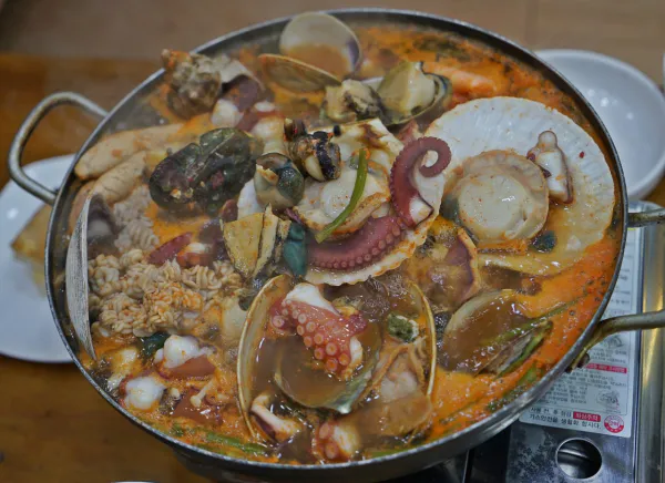 생생정보 대결 맛 대 맛 통문어 얼큰 해물탕 vs 통문어 매콤 해물찜 음식점 위치