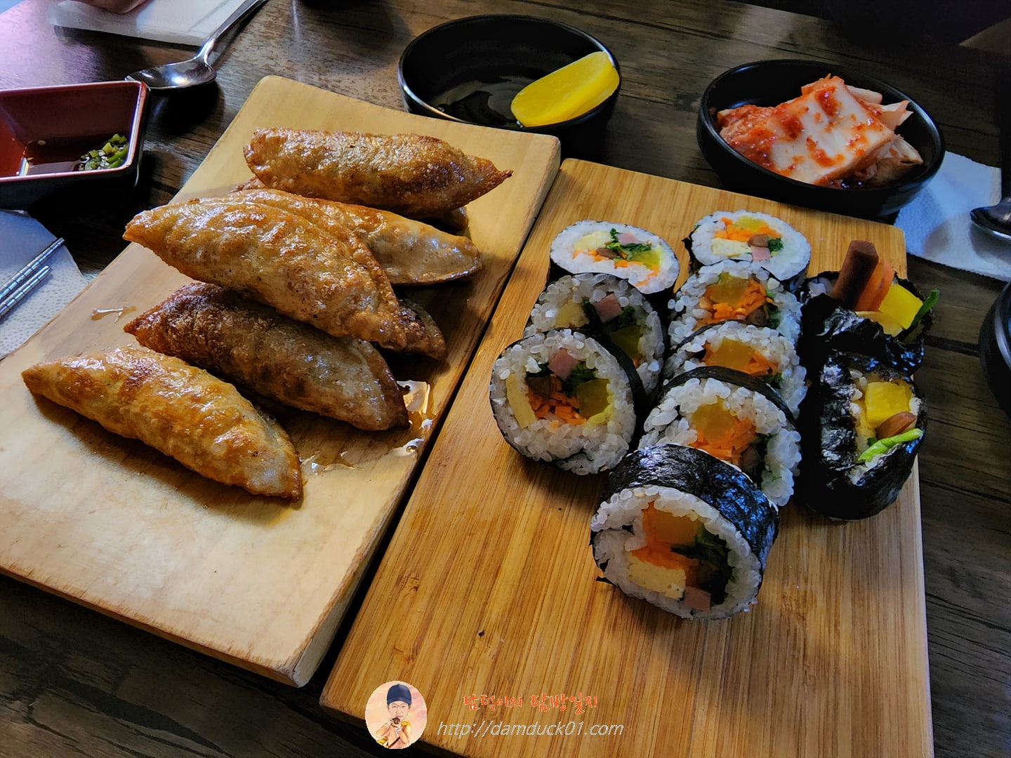 천판군만두와 김밥