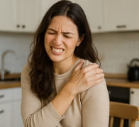 어깨 통증 8초만에 잡는법