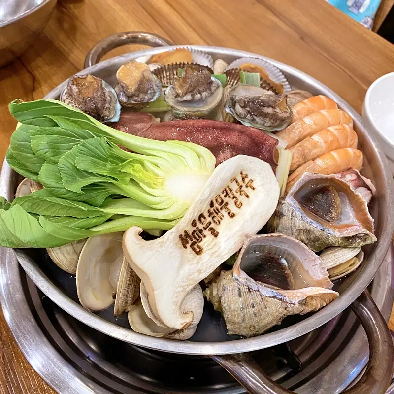생방송오늘저녁 천안 연 매출 6억! 줄 서서 먹는 푸짐한 해물칼국수 맛집 추천