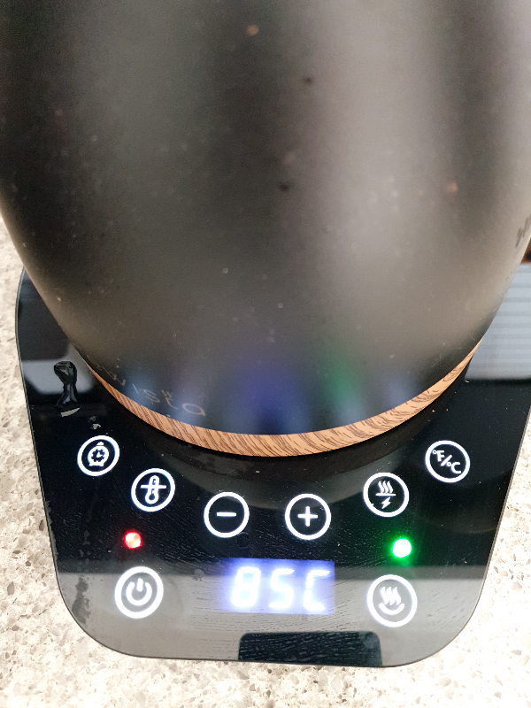 드립포트는 85℃에 설정되어 있다.