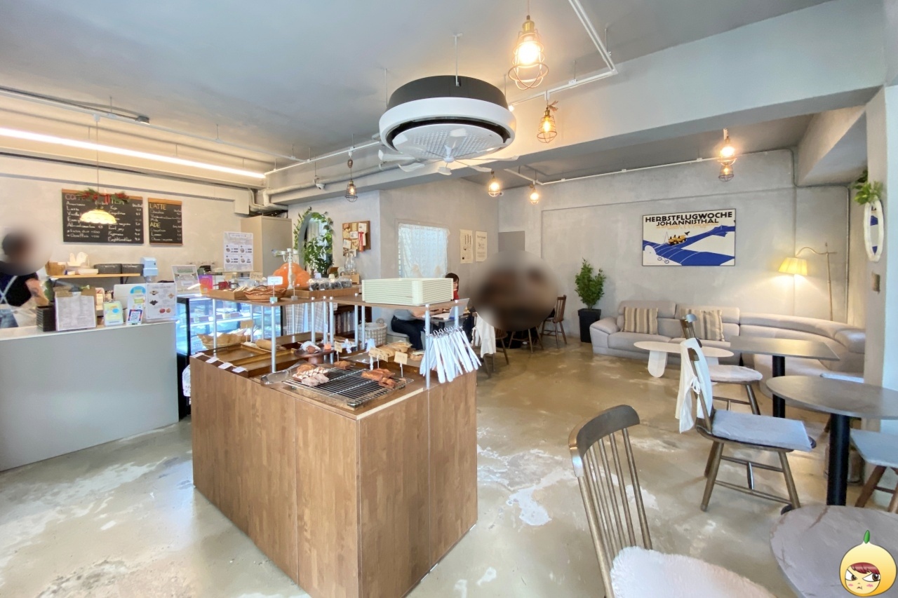 성북동 카페잇트 내부 전경