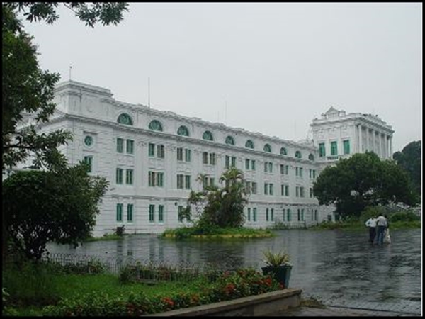 인도국립도서관 외관