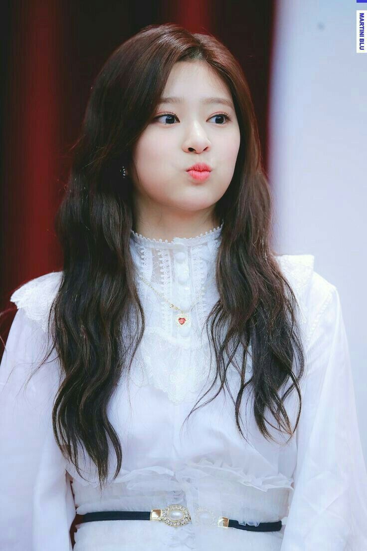 아이즈원 김민주 최애사진