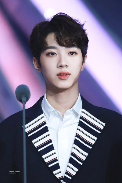 워너원 강다니엘 움짤 워너원 강다니엘 움짤