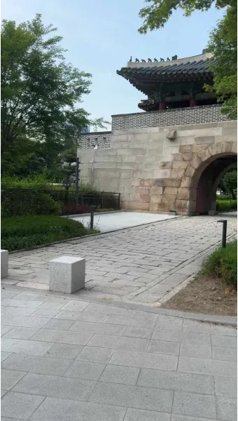 땡볕 노출 시간 그늘 이동 양산 사용 보행 요령_23