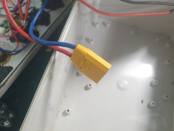 배터리 연결단자 XT90