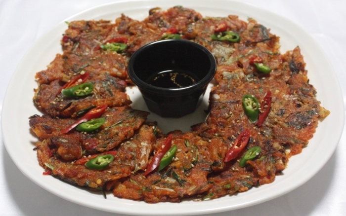 KBS 2TV 생생정보 김해 돼지불고기정식 고기굽는아저씨