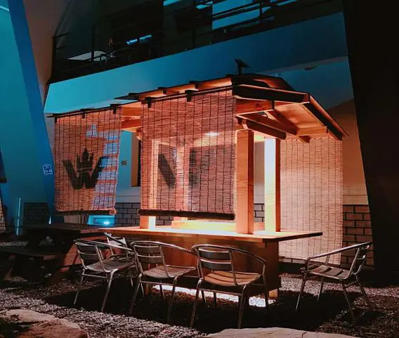 W VILLAGE