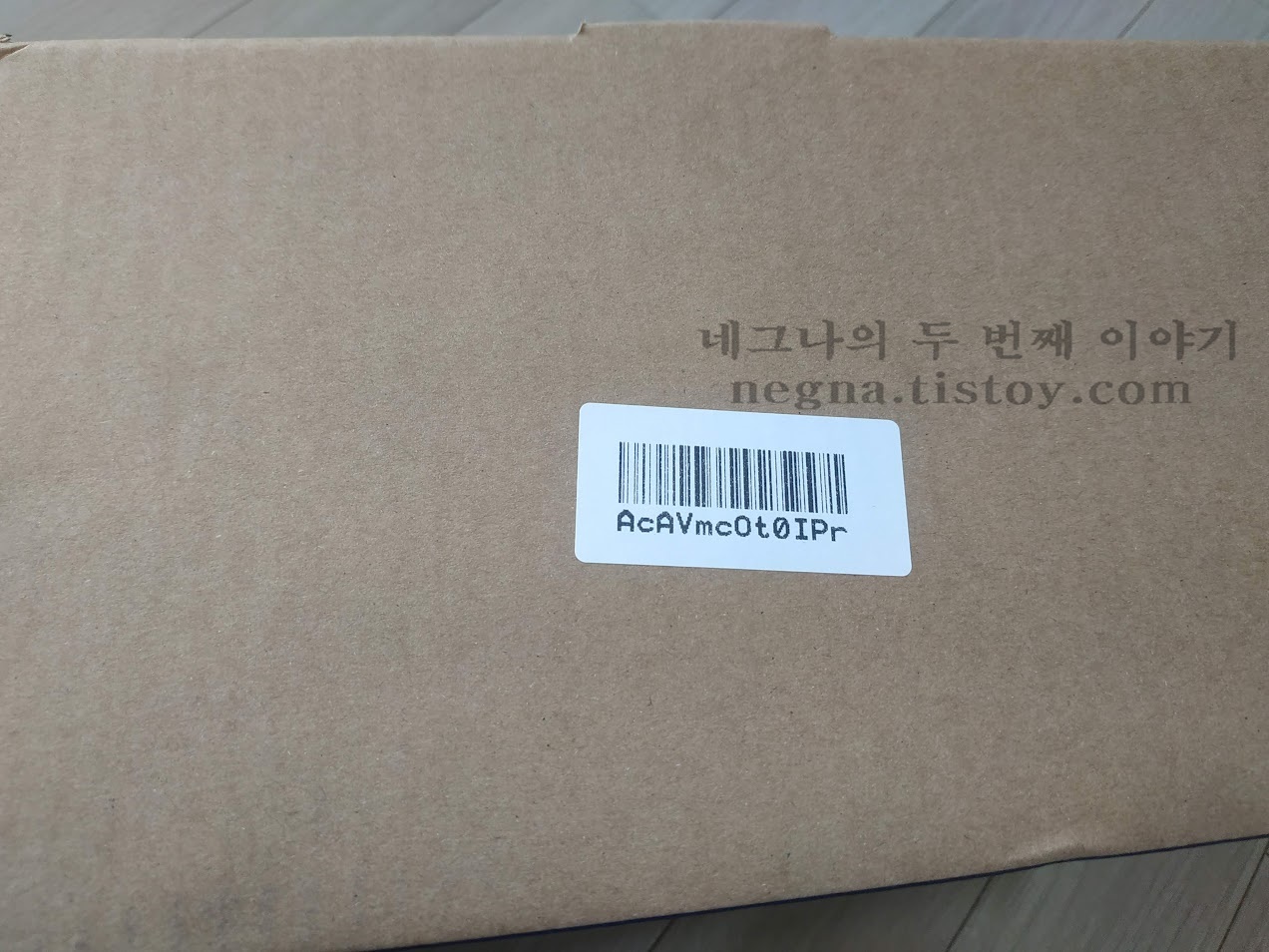 메카닉 957DW 박스 윗면