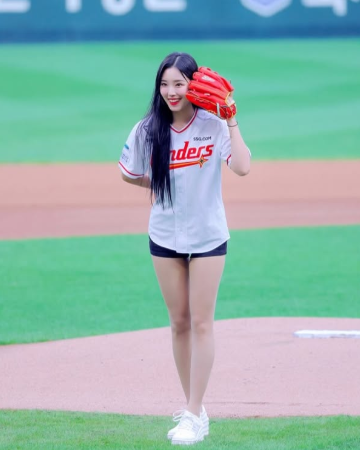 이수진-치어리더-야구시구사진