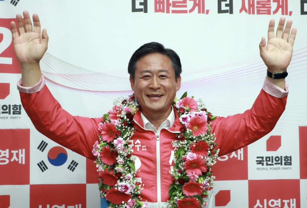 홍천군수 신영재