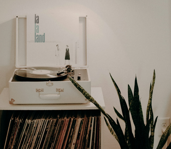 음악 치료가 호르몬에 미치는 영향 - 코르티솔, 세로토닌 등