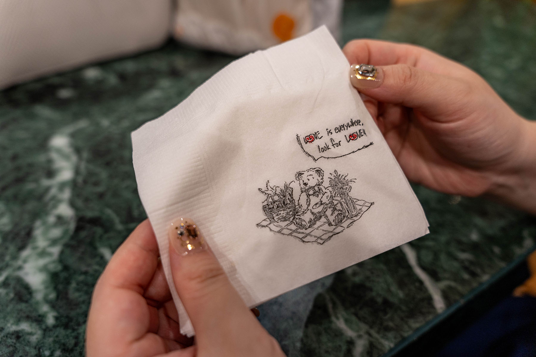 테디뵈르하우스 더현대서울점 티슈