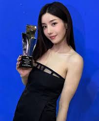 이혼숙려캠프 강지용 가수 권은비 사촌관계