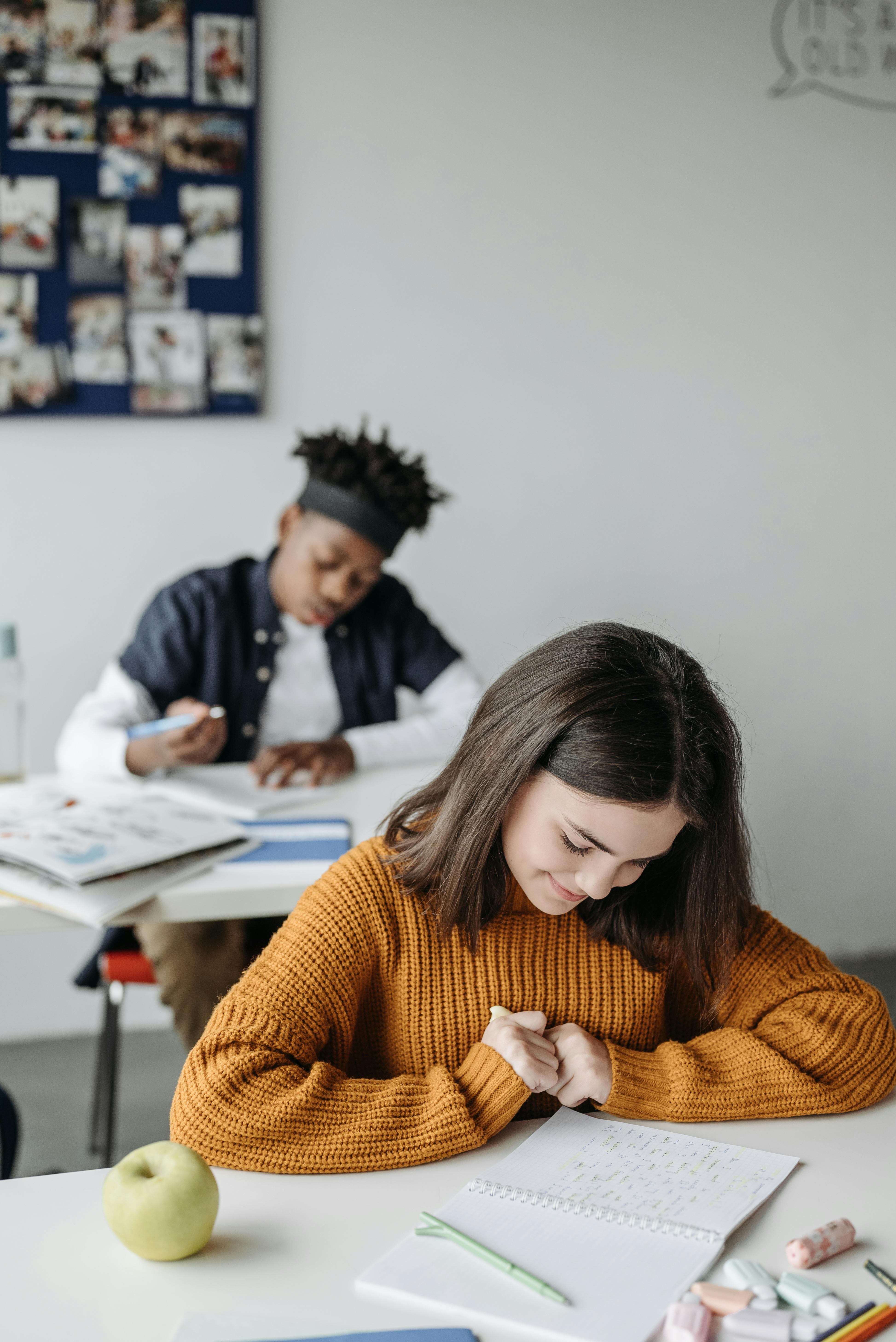 전동 지게차 증류수 보충 주기 및 폭발 사고 예방 수칙