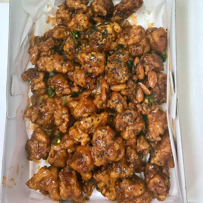 생생정보 춘천 생활의 달인 조청 닭강정 맛집