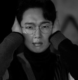 장성규-정면-보는-모습