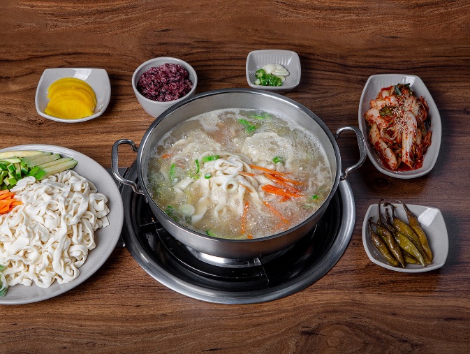 오늘N 할매식당 강경원조 동탄 멸치 손칼국수 맛집 대한이네손칼국수