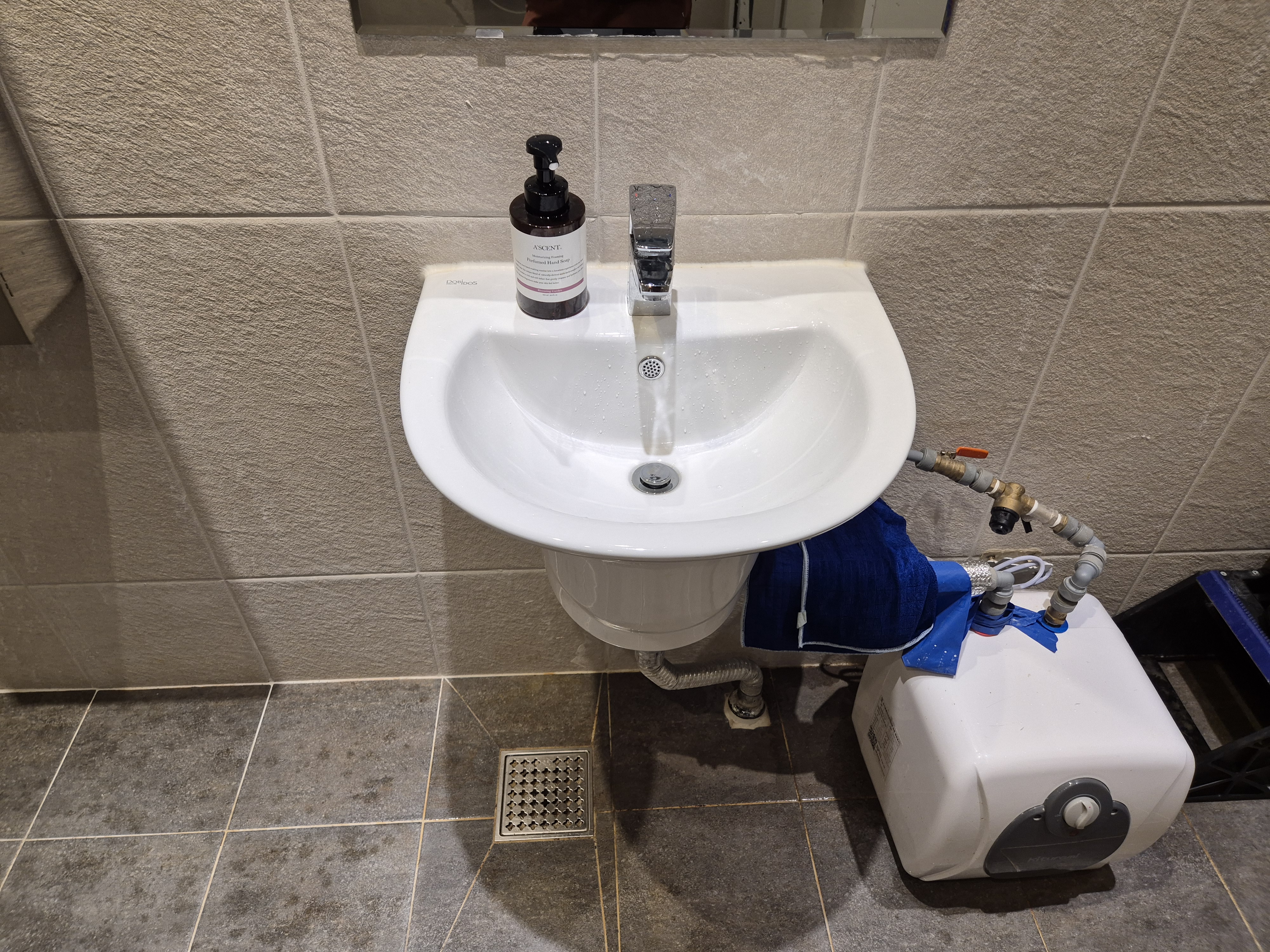 까사포레 화장실 세면대