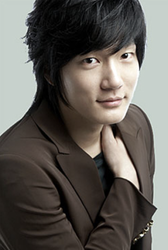 예학영 화보