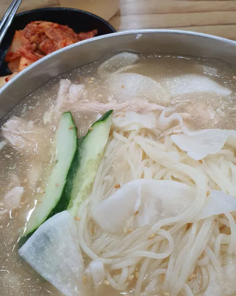 생생정보 고수의 부엌 초계비빔국수 음식점 위치