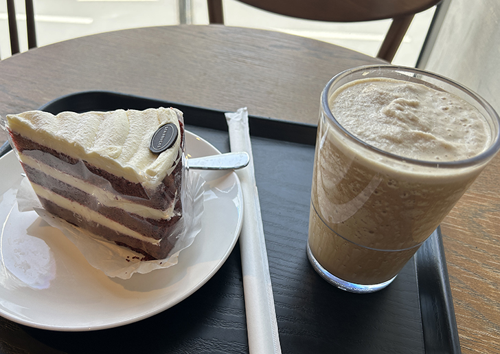 레드벨벳-케이크-에스프레소-프라푸치노