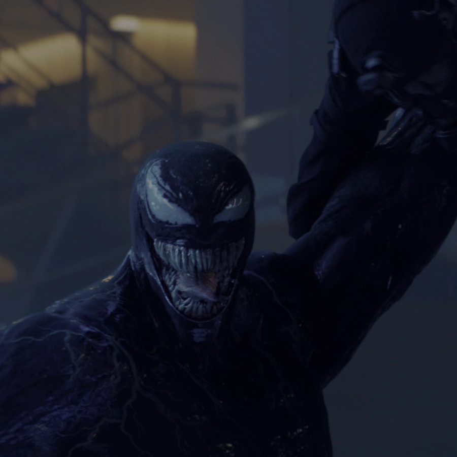 베놈1_SWAT팀을 잡아 먹으려는 베놈