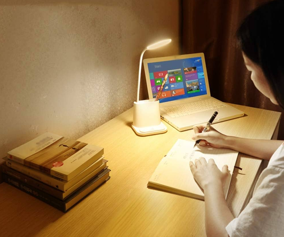 블로그 자동수익을 위해 매일 글을 쓰는 작업 공간