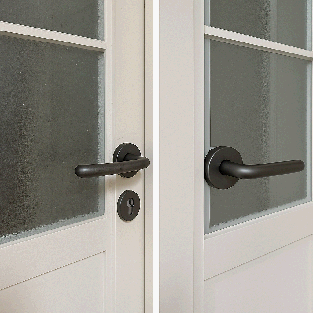 현관 중문 손잡이 및 유리 청소로 세균 차단하기