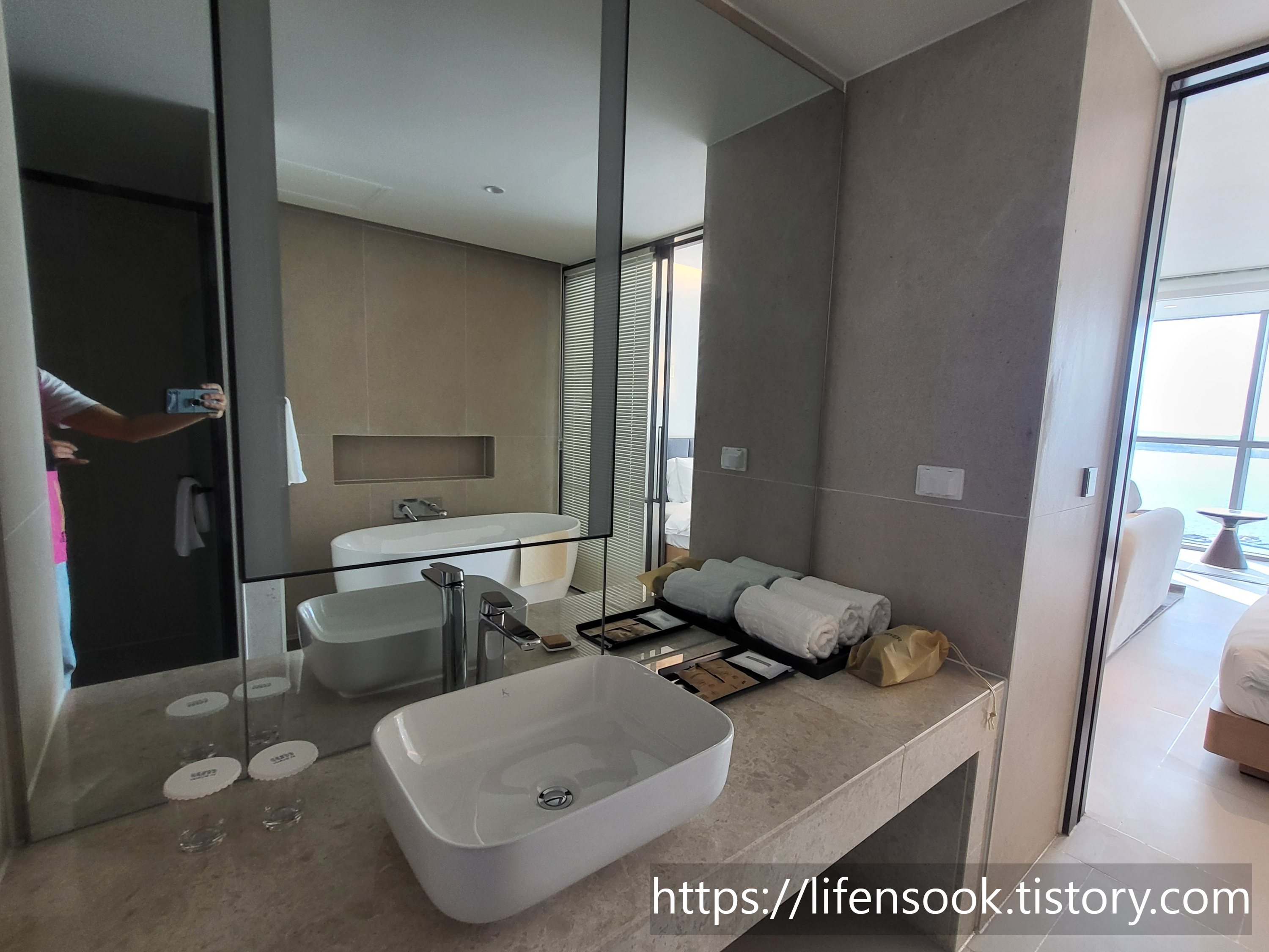 웨이브엠 호텔 웨스트 오션 웨이브 트윈룸 욕실 2