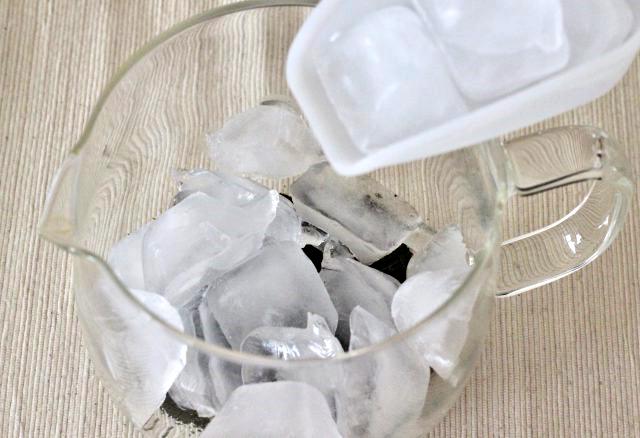 냉녹차 맛있게 우리는 방법,얼음, 팁줌