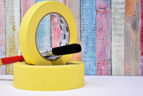 노란 테이프 이미지입니다